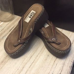 Steve Madden platform sandals
